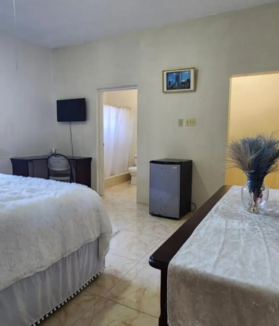 Swabys Hope Hideaway Bed and Breakfast Μαντεβίλ