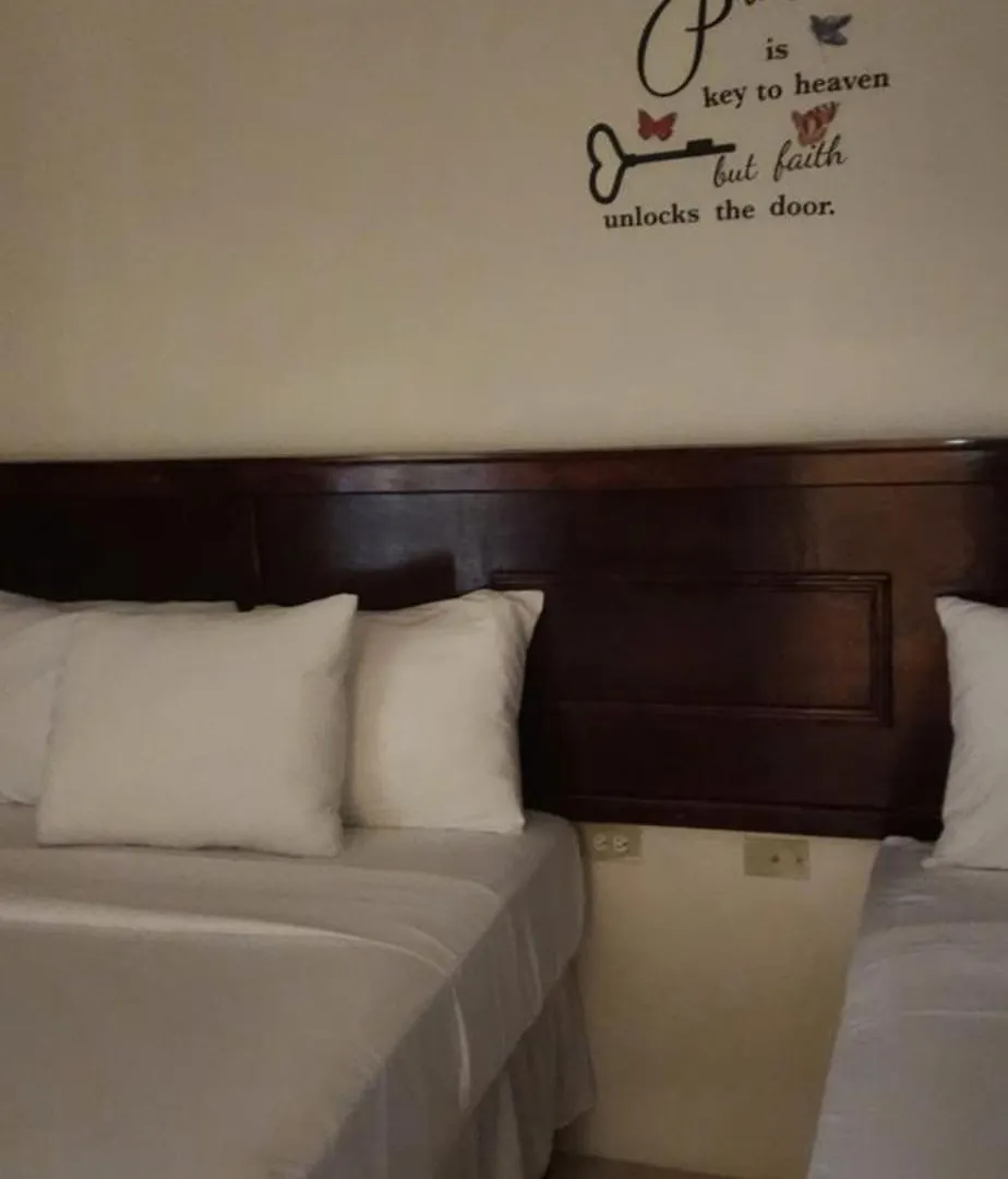 Swabys Hope Hideaway Bed and Breakfast Μαντεβίλ